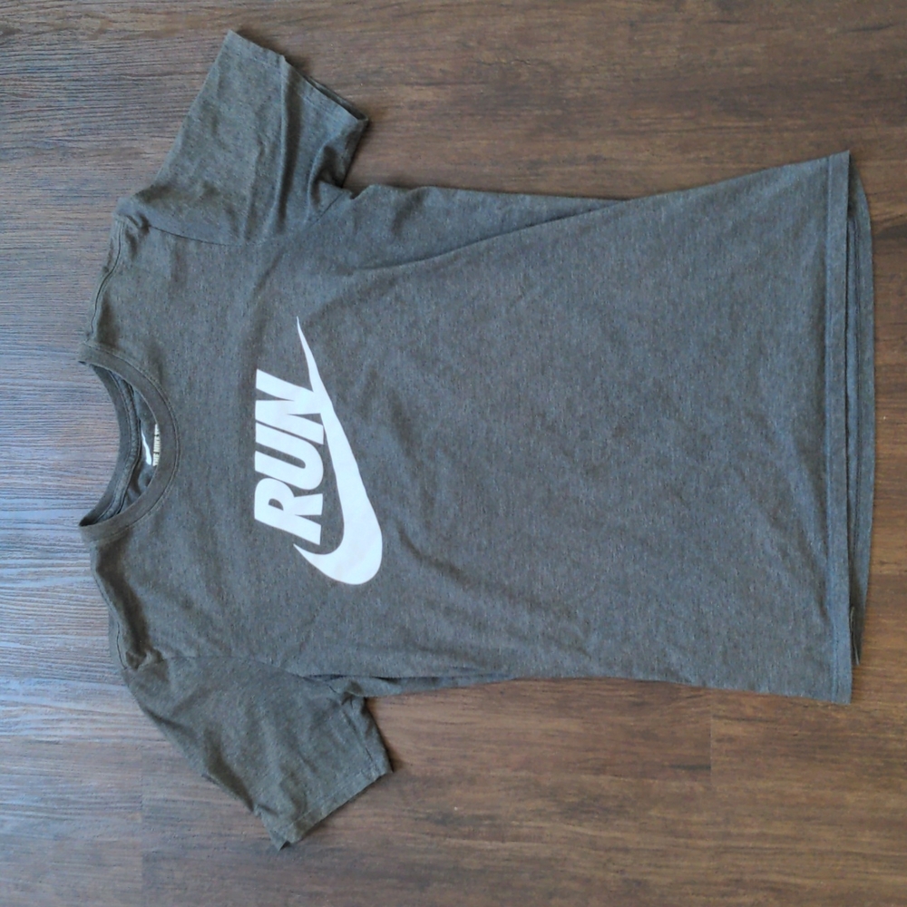 Nike T shirt Mens Medium